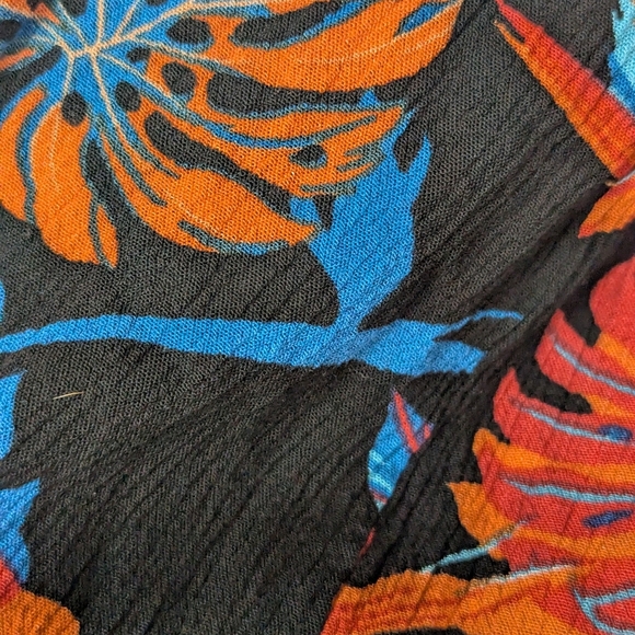 Umgee Small Boho Sleeveless V-Neck Blouse - Picture 4 of 9